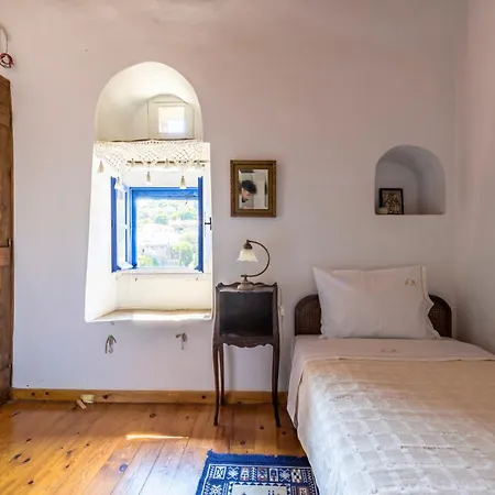 Anezas Mansion Stone-built Traditional Villa