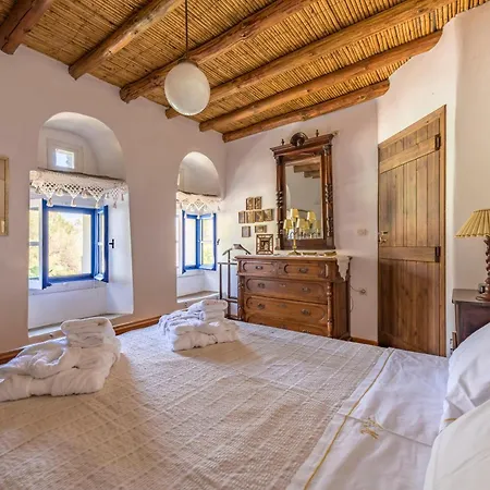 Anezas Mansion Stone-built Traditional Villa Chones