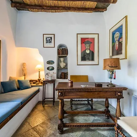 Willa Anezas Mansion Stone-built Traditional *
