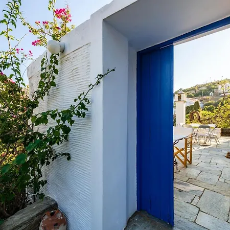 Anezas Mansion Stone-built Traditional Villa *
