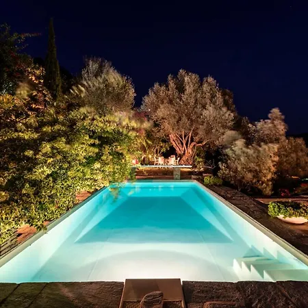 Anezas Mansion Stone-built Traditional Villa