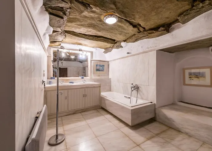 Anezas Mansion Stone-built Traditional *