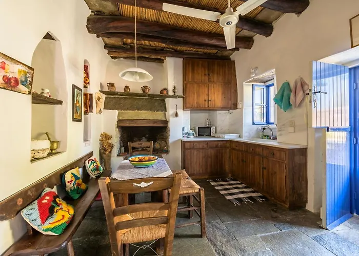 Anezas Mansion Stone-built Traditional