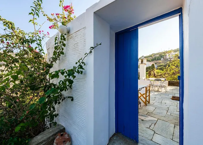 Anezas Mansion Stone-built Traditional Villa *